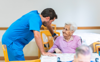¿Qué hace un técnico en atención a personas en situación de dependencia?